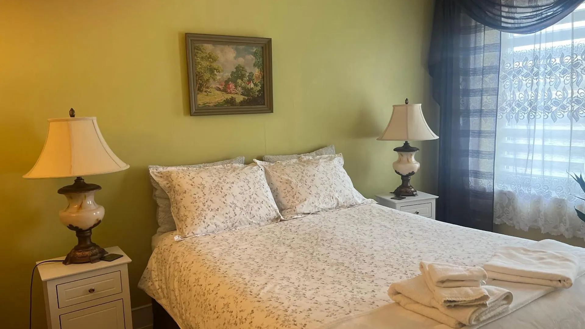 Проживание в семье Comfort Stay In Brooklyn - Shared With A Host House Spaces Нью-Йорк